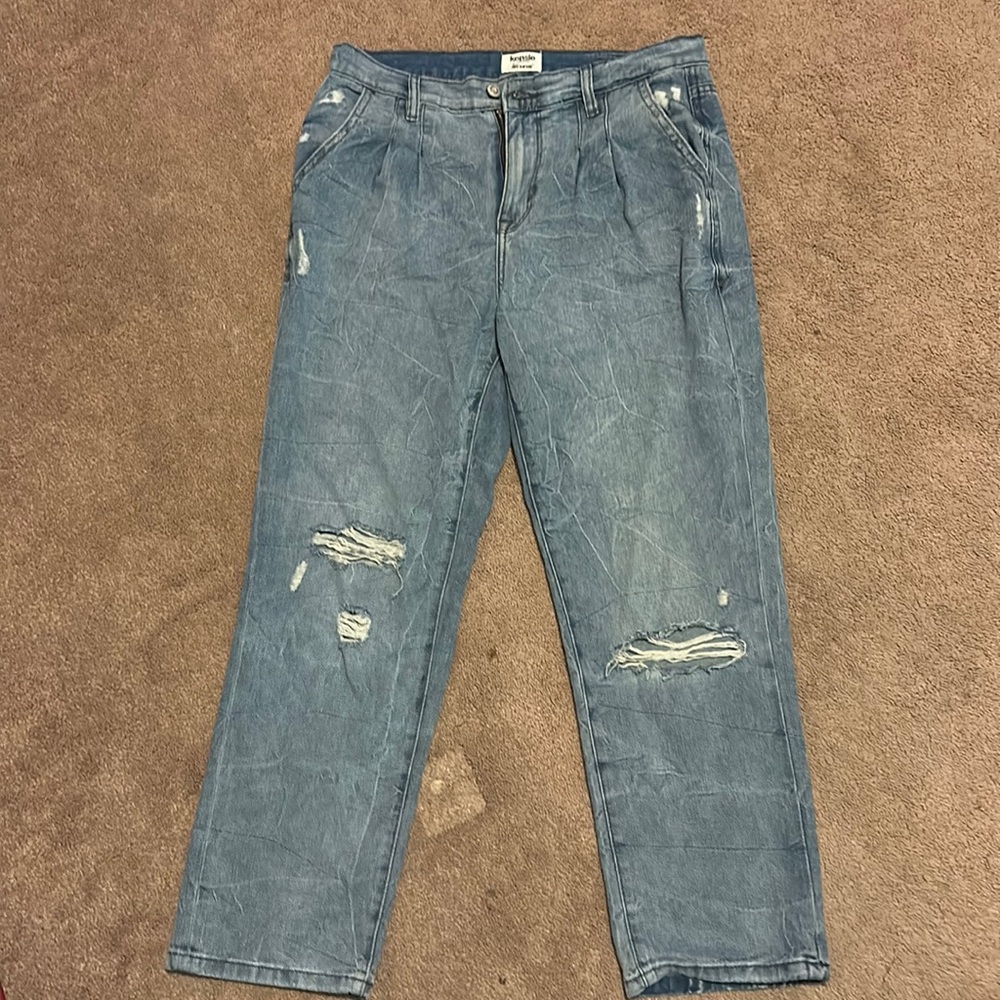 Kensie pleated boot cut distressed jeans